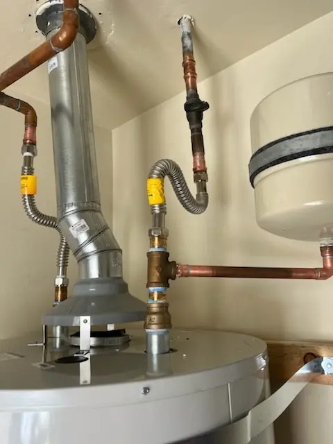 Water heater installation and plumbing repair in North Benton Station